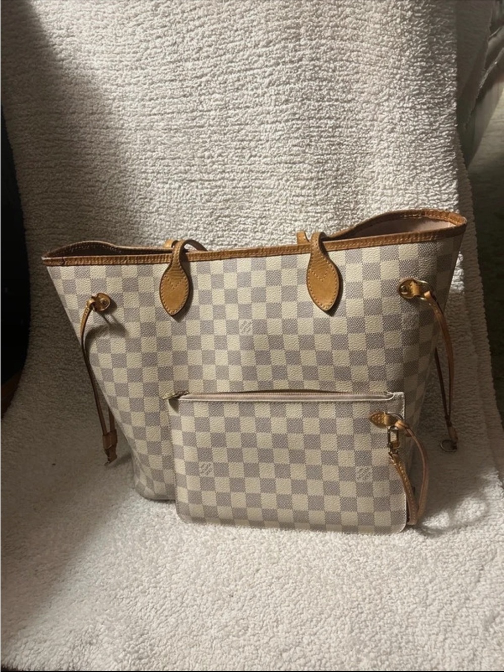 Authentic Louis Vuitton Neverfull MM